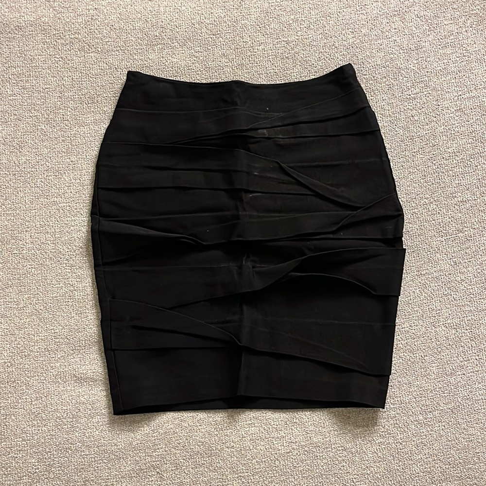 Black bandage pencil skirt
